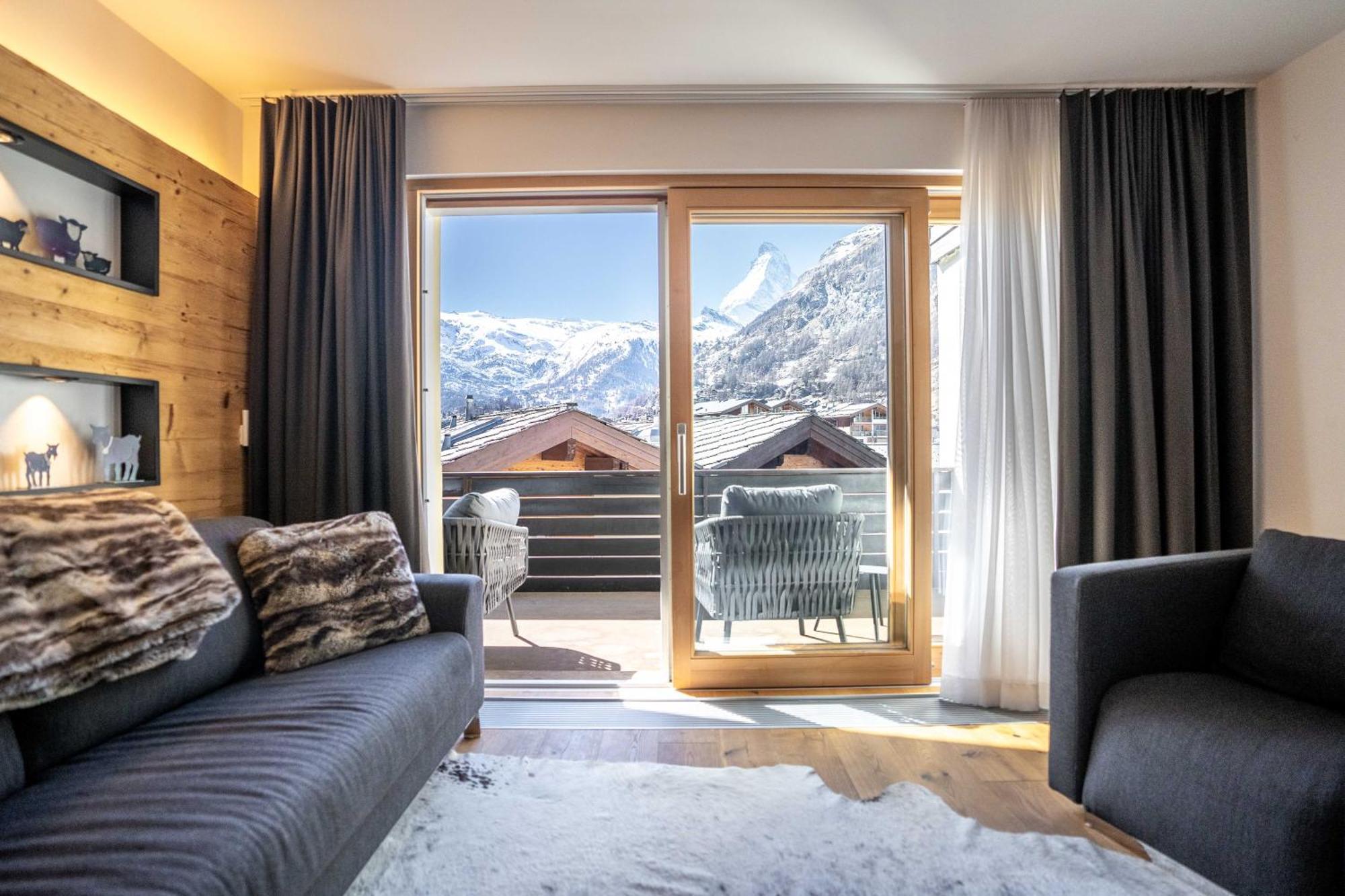 Moderne Wohnung Mit Ausblick Und Viel Sonne زيرمات المظهر الخارجي الصورة